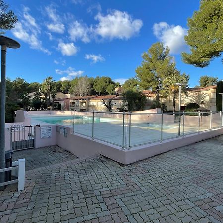 סנרי-סור-מר Studio Climatise Piscine Et Proche Plage מראה חיצוני תמונה